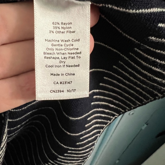 Talbots 1x knit tunic top - Picture 4 of 9